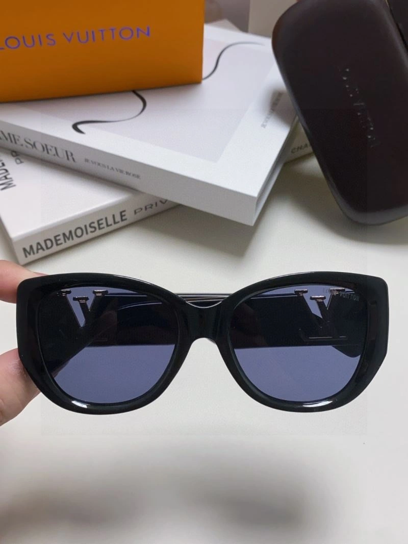 Louis Vuitton Sunglasses TechFriendly 281050