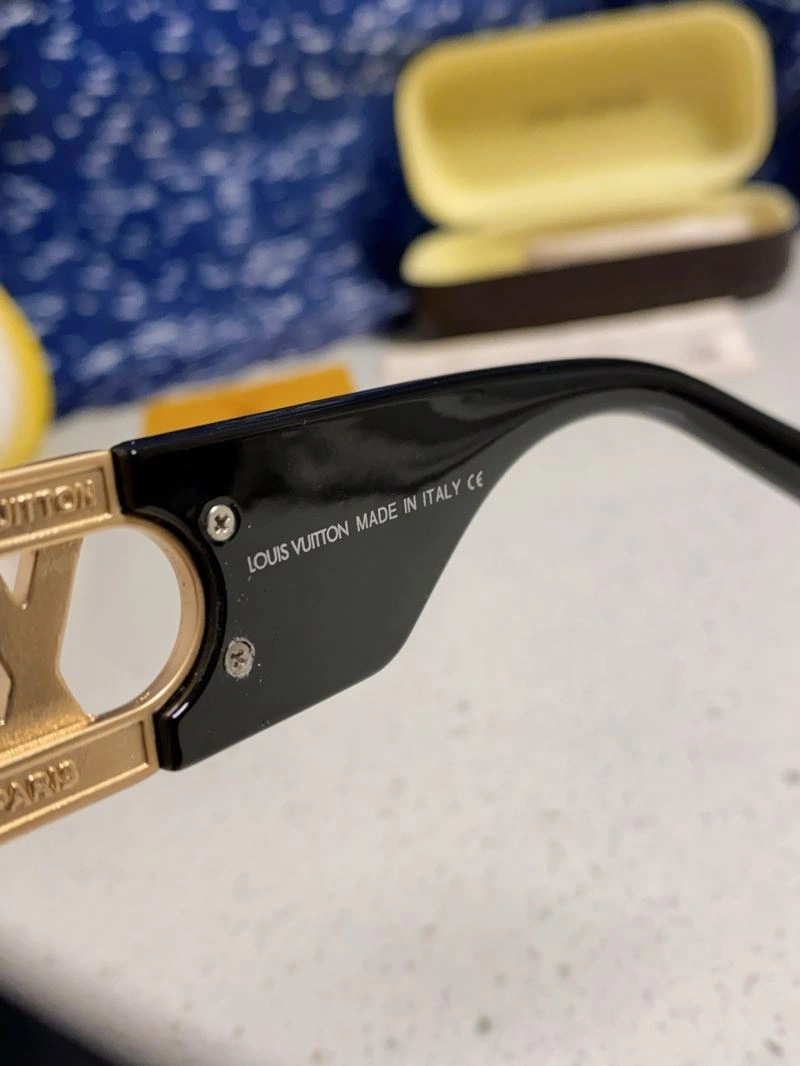 RelaxedFit Louis Vuitton Sunglasses 281048