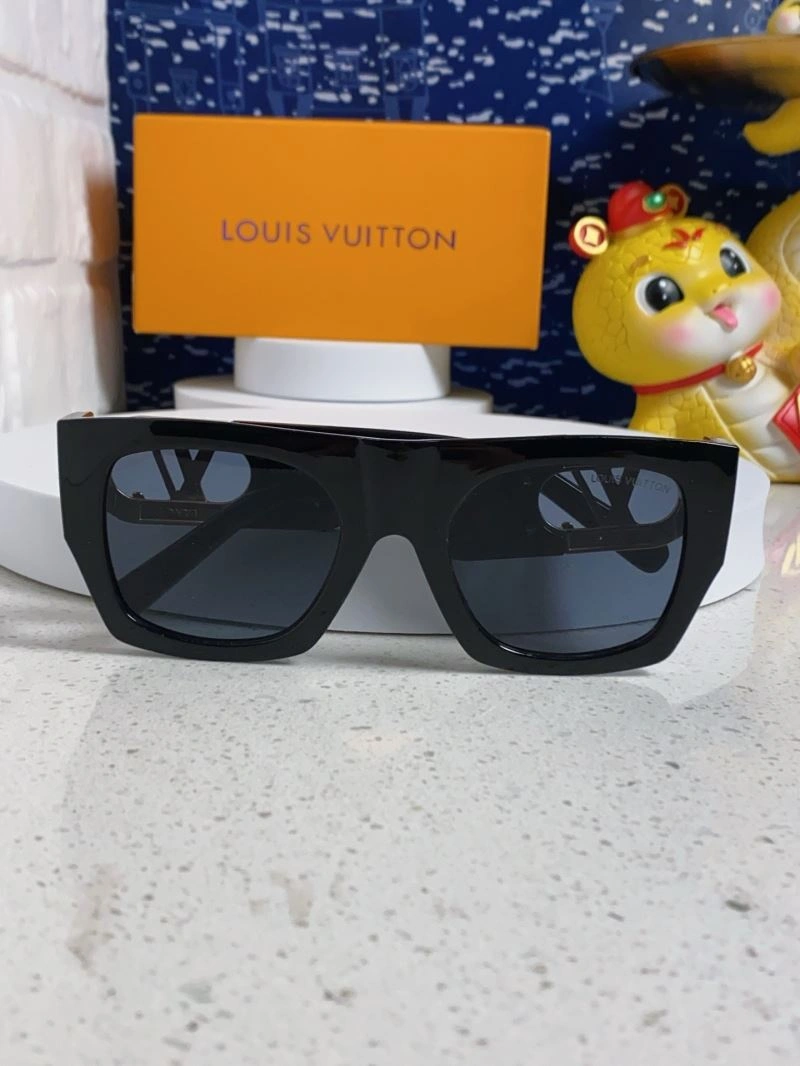 RelaxedFit Louis Vuitton Sunglasses 281048
