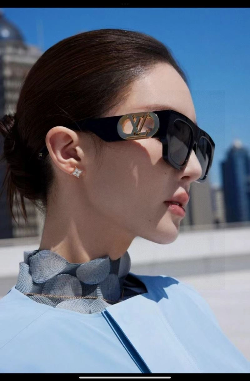 RelaxedFit Louis Vuitton Sunglasses 281048