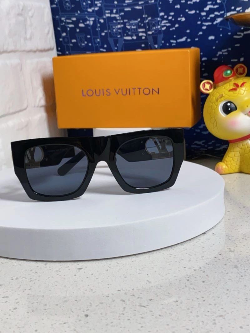 RelaxedFit Louis Vuitton Sunglasses 281048
