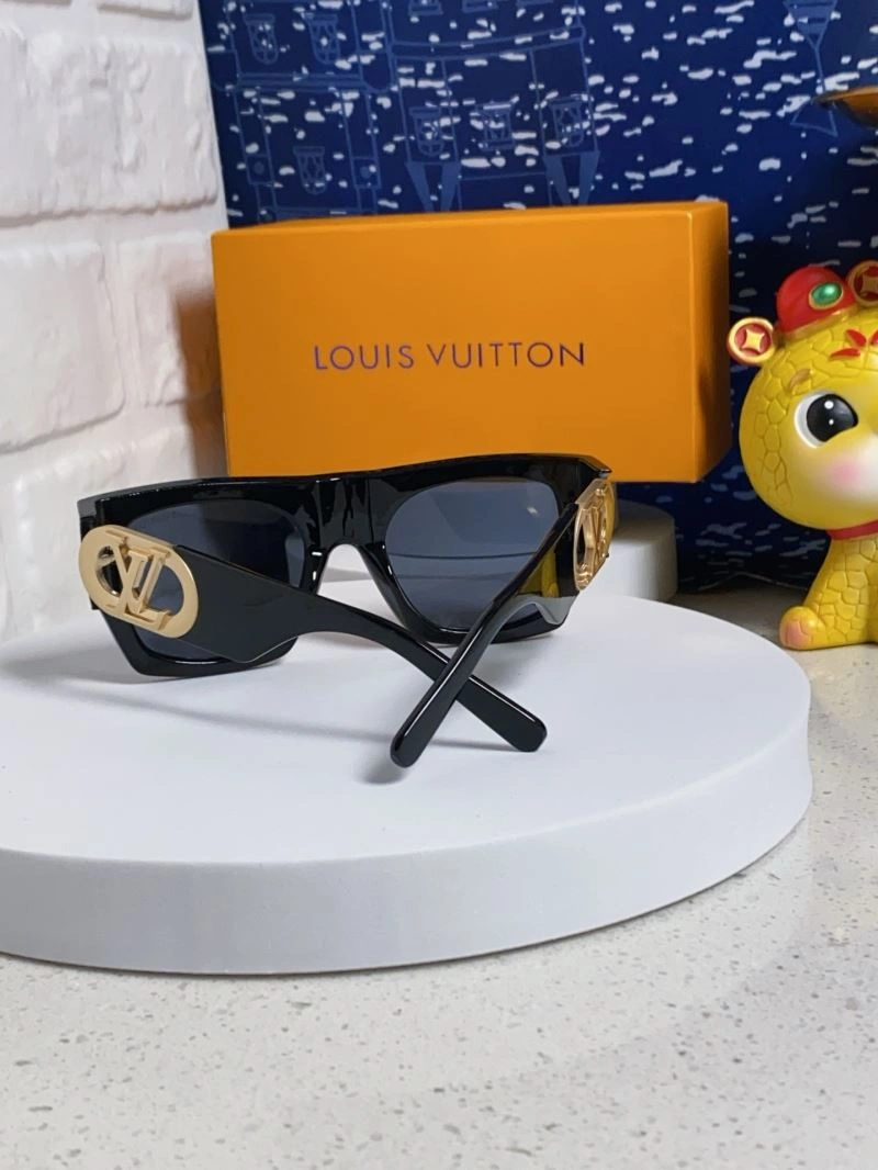 RelaxedFit Louis Vuitton Sunglasses 281048