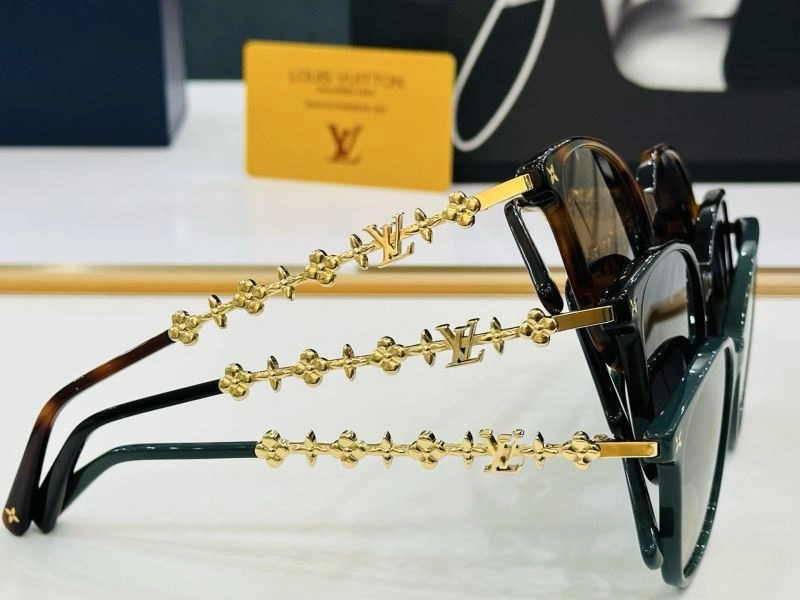 Louis Vuitton Sunglasses Functional 281024