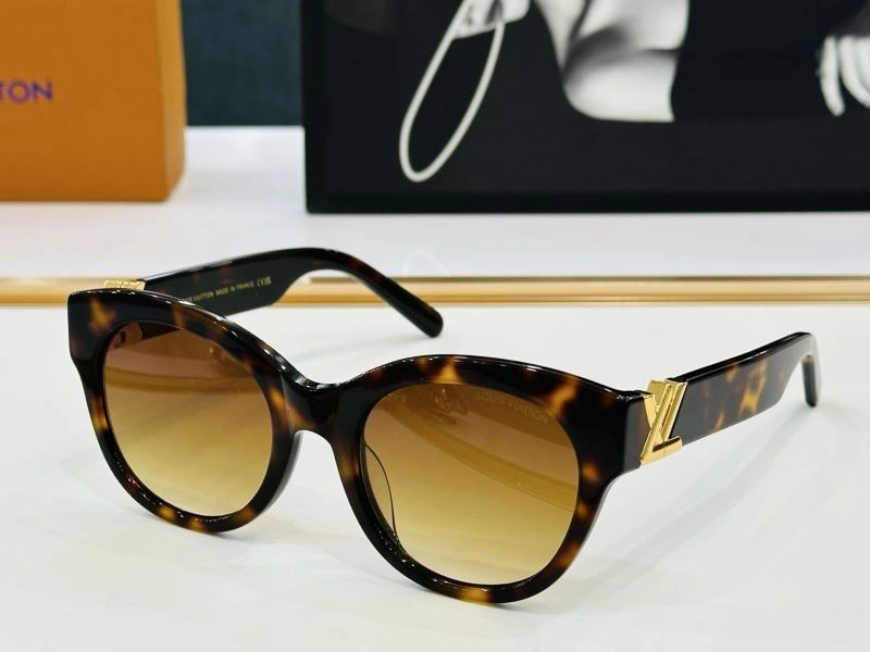 Versatile Louis Vuitton Sunglasses 281030
