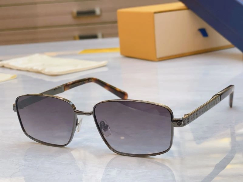 Functional Louis Vuitton Sunglasses 281040