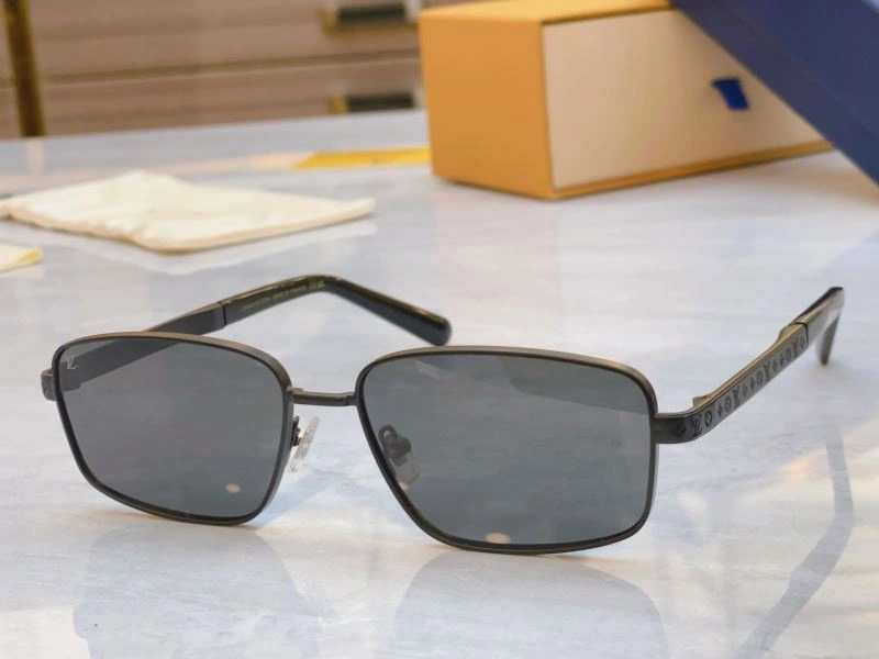 Functional Louis Vuitton Sunglasses 281040