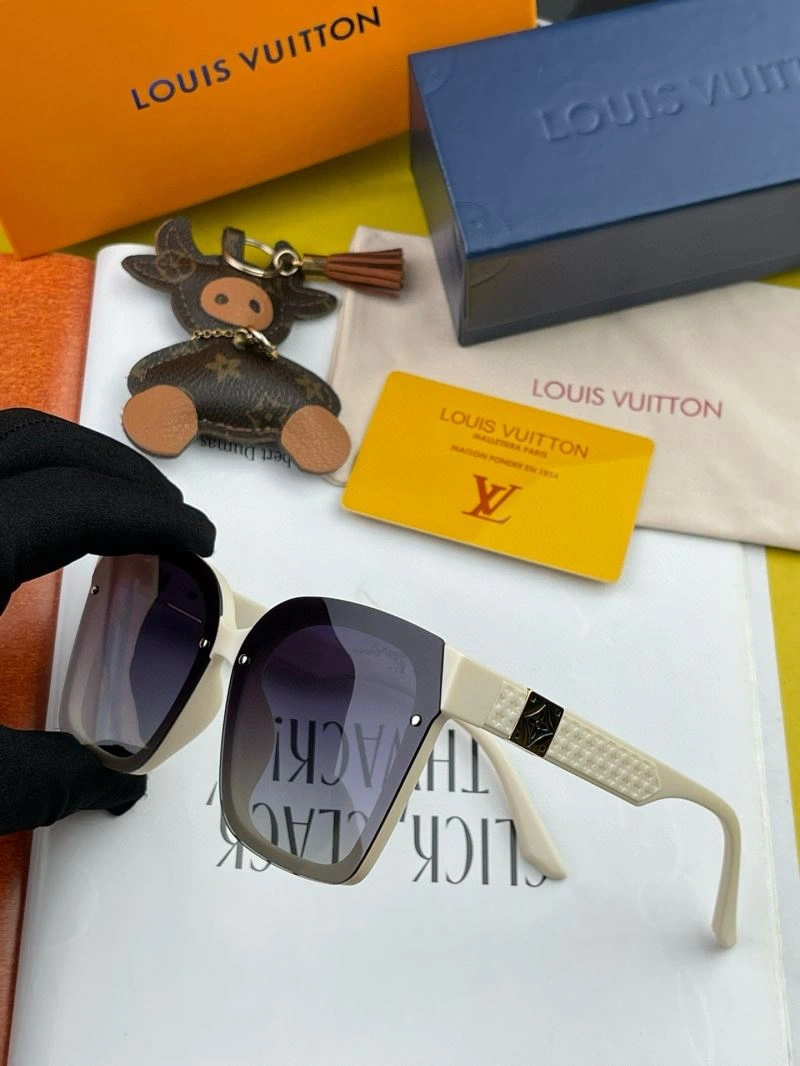 Louis Vuitton Sunglasses WellDesigned 281041