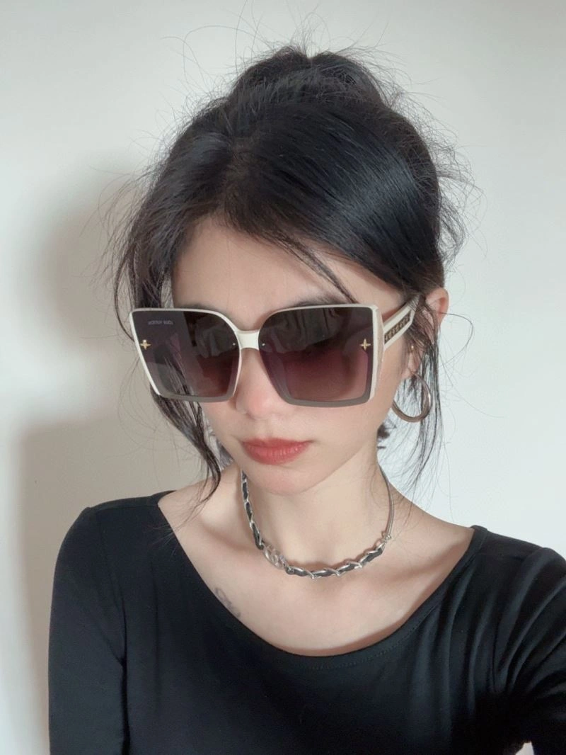 UrbanChic Louis Vuitton Sunglasses 281018