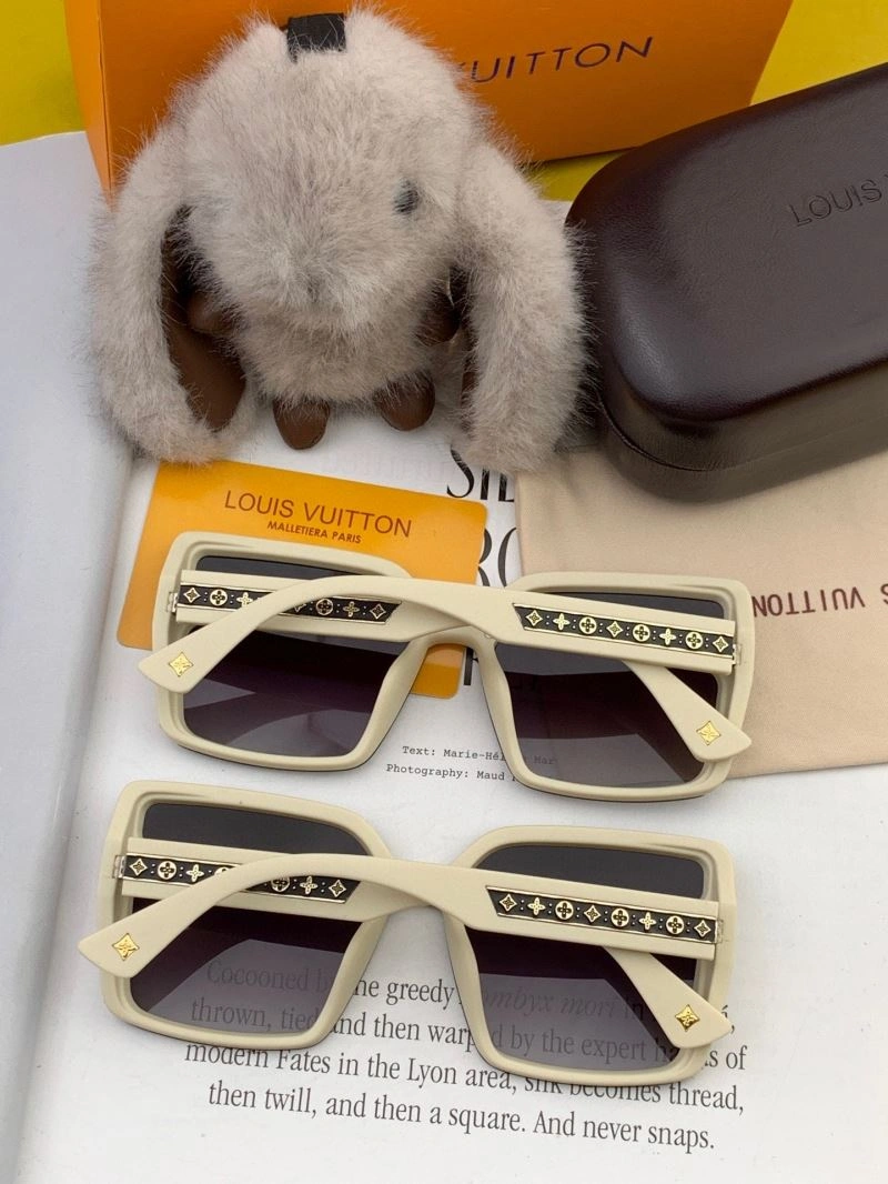 UrbanChic Louis Vuitton Sunglasses 281018