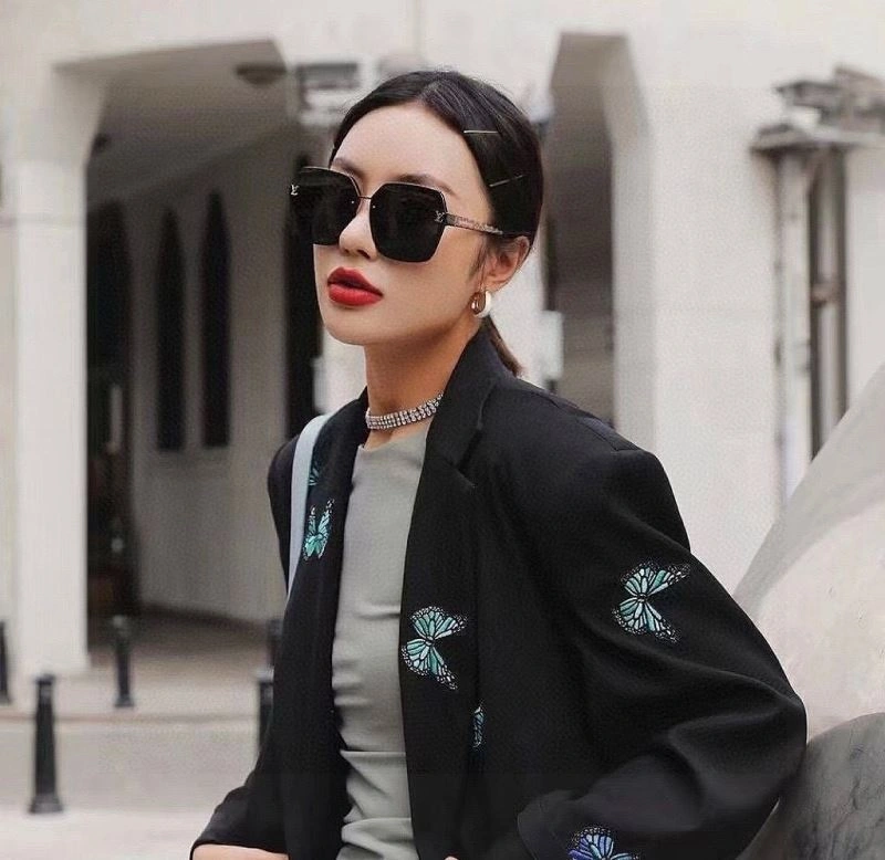 Louis Vuitton Sunglasses EyeCatching 281027
