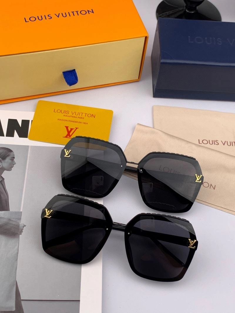 Louis Vuitton Sunglasses EyeCatching 281027