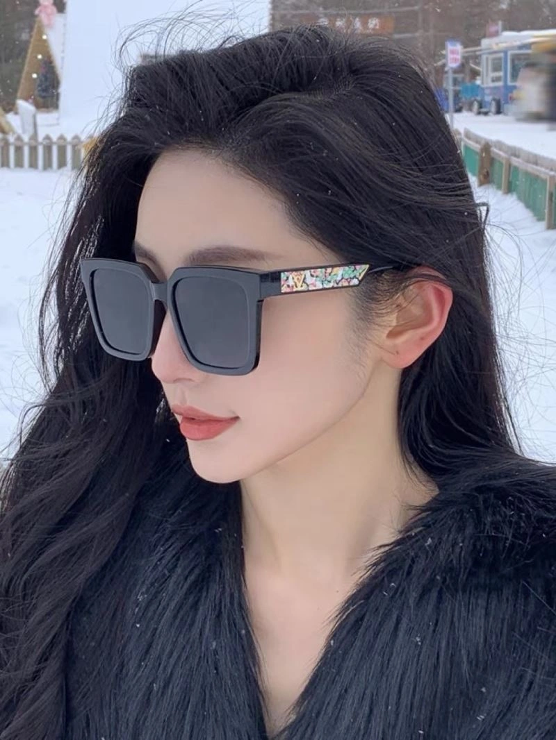 Louis Vuitton Sunglasses MultiPurpose 281029