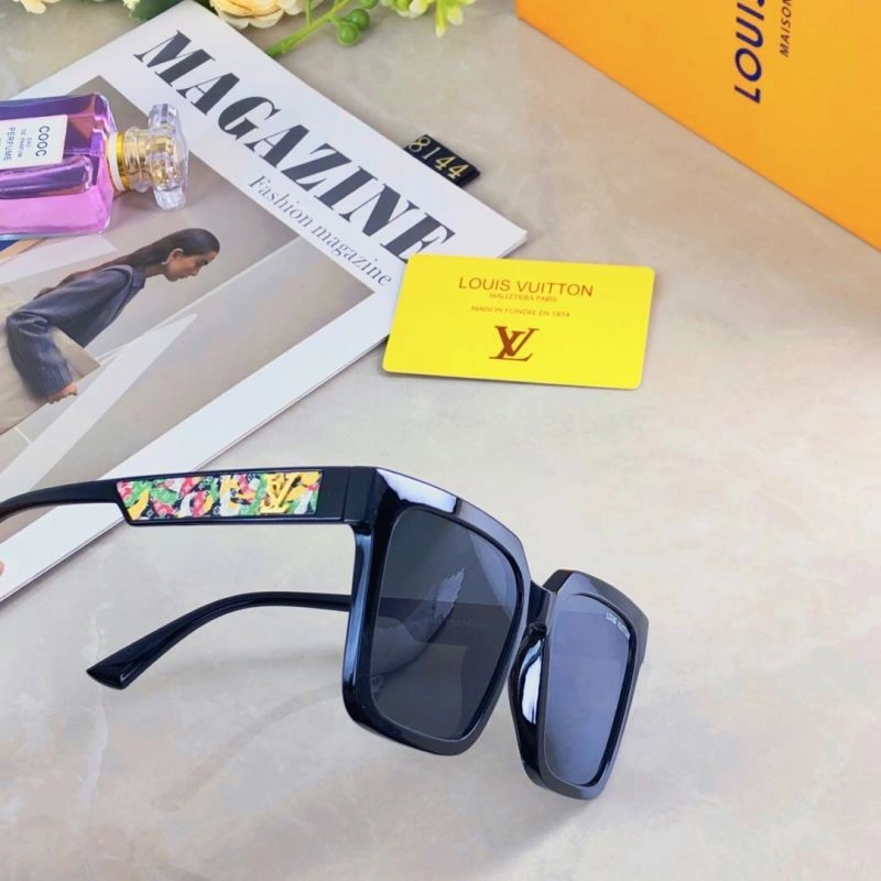 Louis Vuitton Sunglasses MultiPurpose 281029