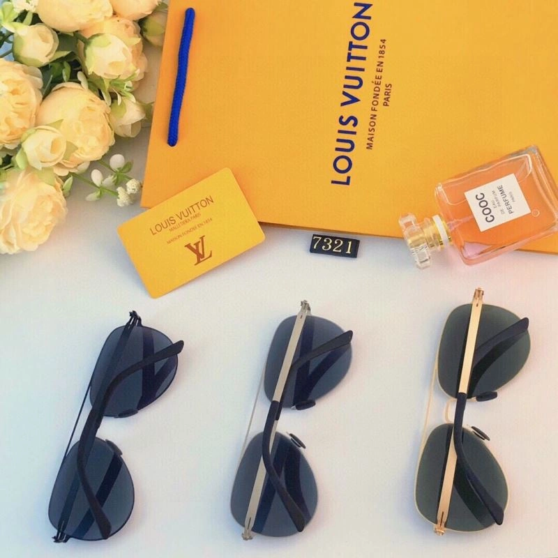 Louis Vuitton Sunglasses Stretchable 281039