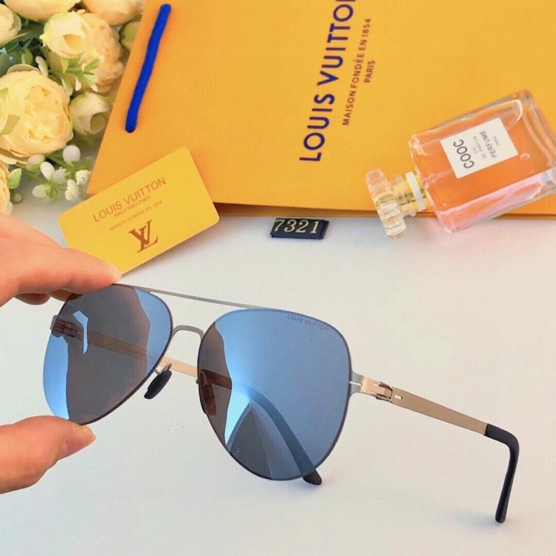 Louis Vuitton Sunglasses Stretchable 281039