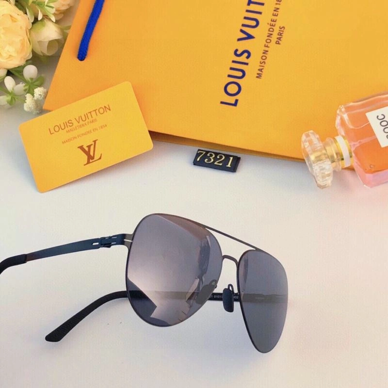 Louis Vuitton Sunglasses Stretchable 281039