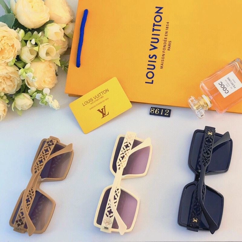 Louis Vuitton Sunglasses Versatile 281033