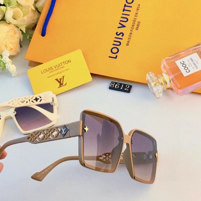 Louis Vuitton Sunglasses Versatile 281033