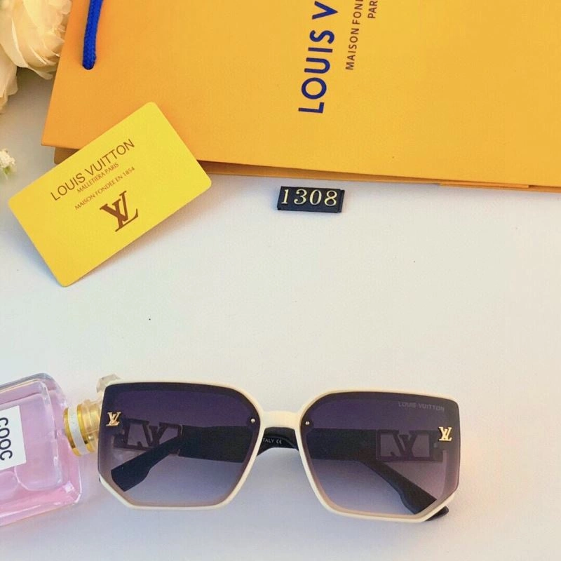 Effortless Louis Vuitton Sunglasses 281035