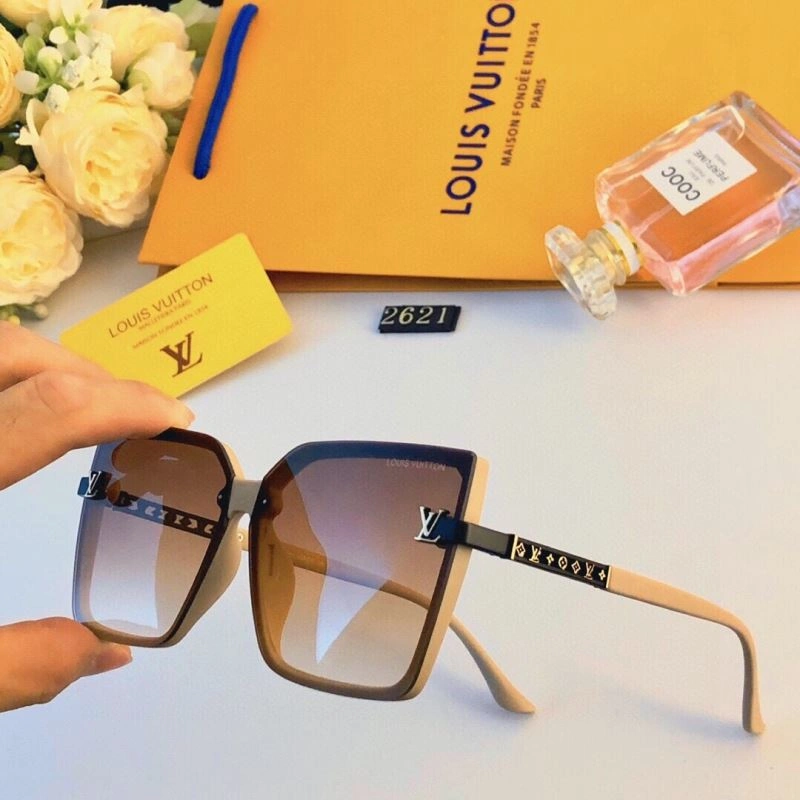 Louis Vuitton Sunglasses Premium 281021