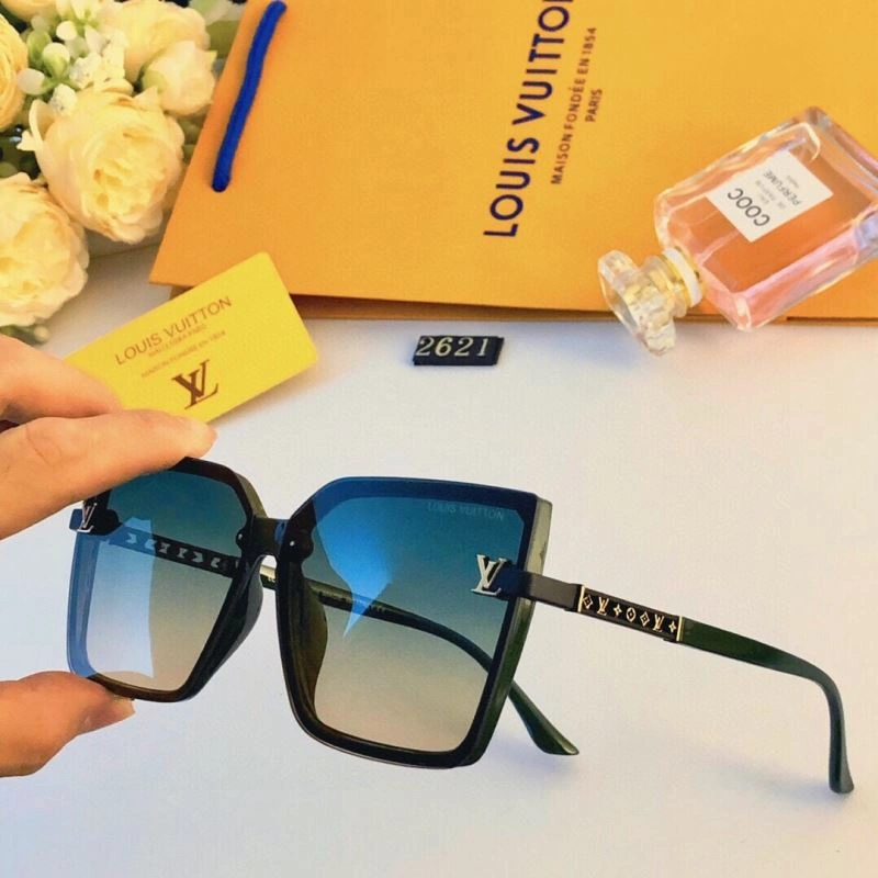 Louis Vuitton Sunglasses Premium 281021