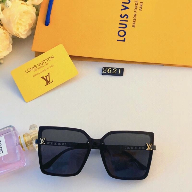 Louis Vuitton Sunglasses Premium 281021