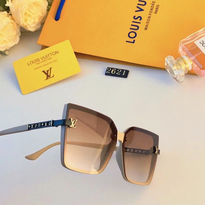 Louis Vuitton Sunglasses Premium 281021
