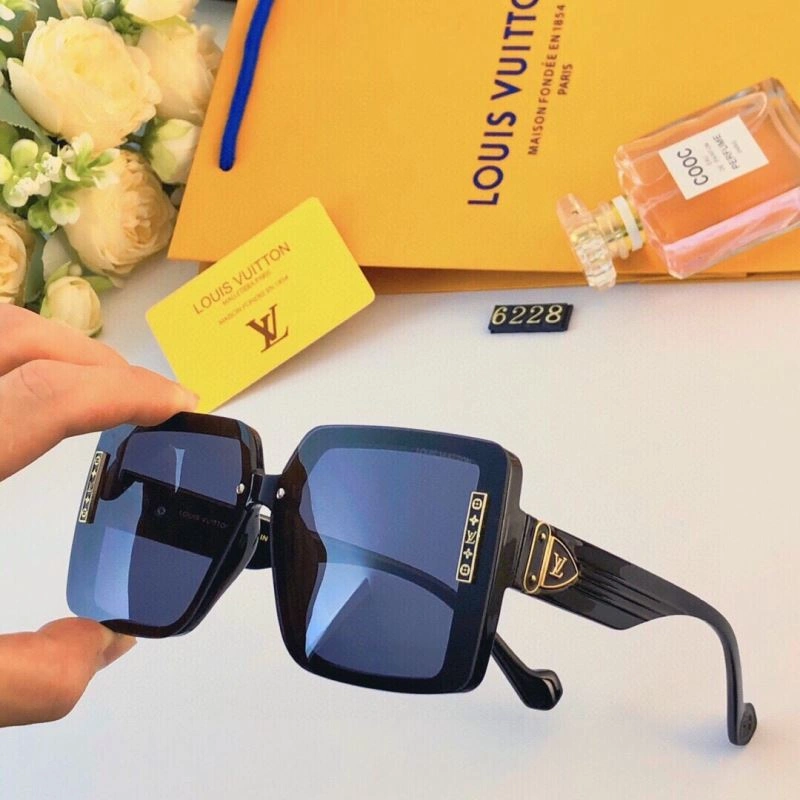 Louis Vuitton Sunglasses OdorResistant 281020