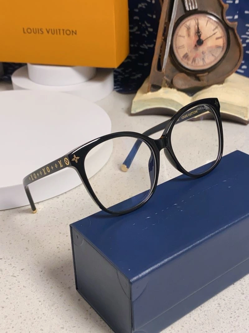Louis Vuitton Sunglasses Durable 281010