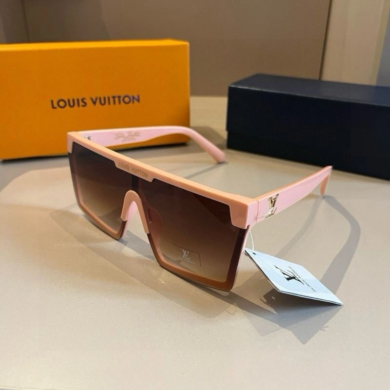 Louis Vuitton Sunglasses Attractive 280978