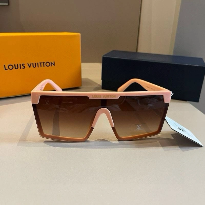 Louis Vuitton Sunglasses Attractive 280978