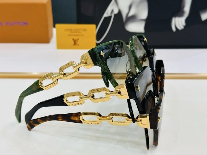 Louis Vuitton Sunglasses Stylish 280995