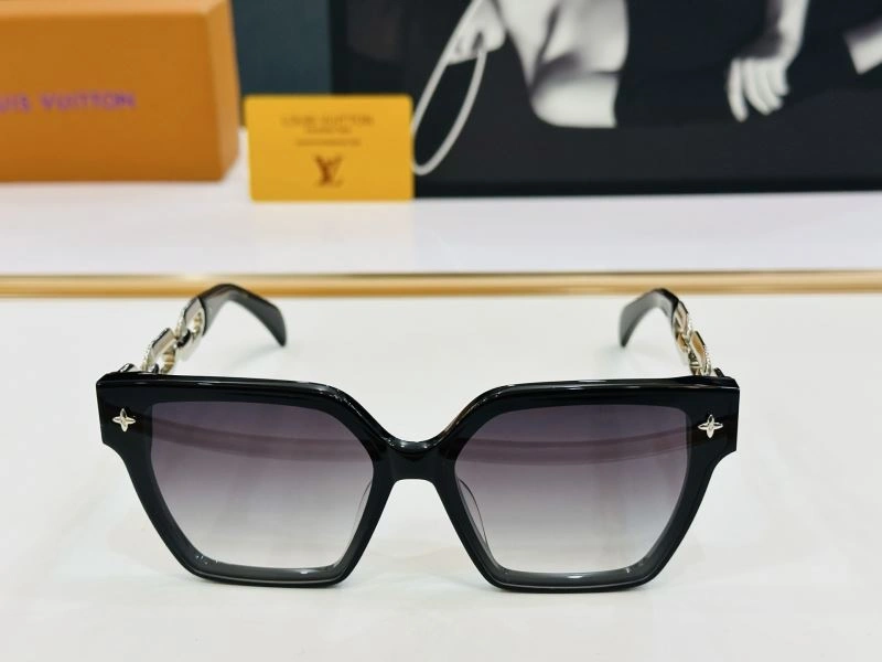 Louis Vuitton Sunglasses Stylish 280995