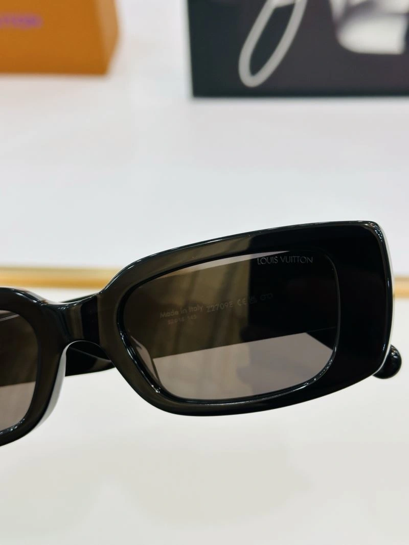 Louis Vuitton Sunglasses Refined 280975