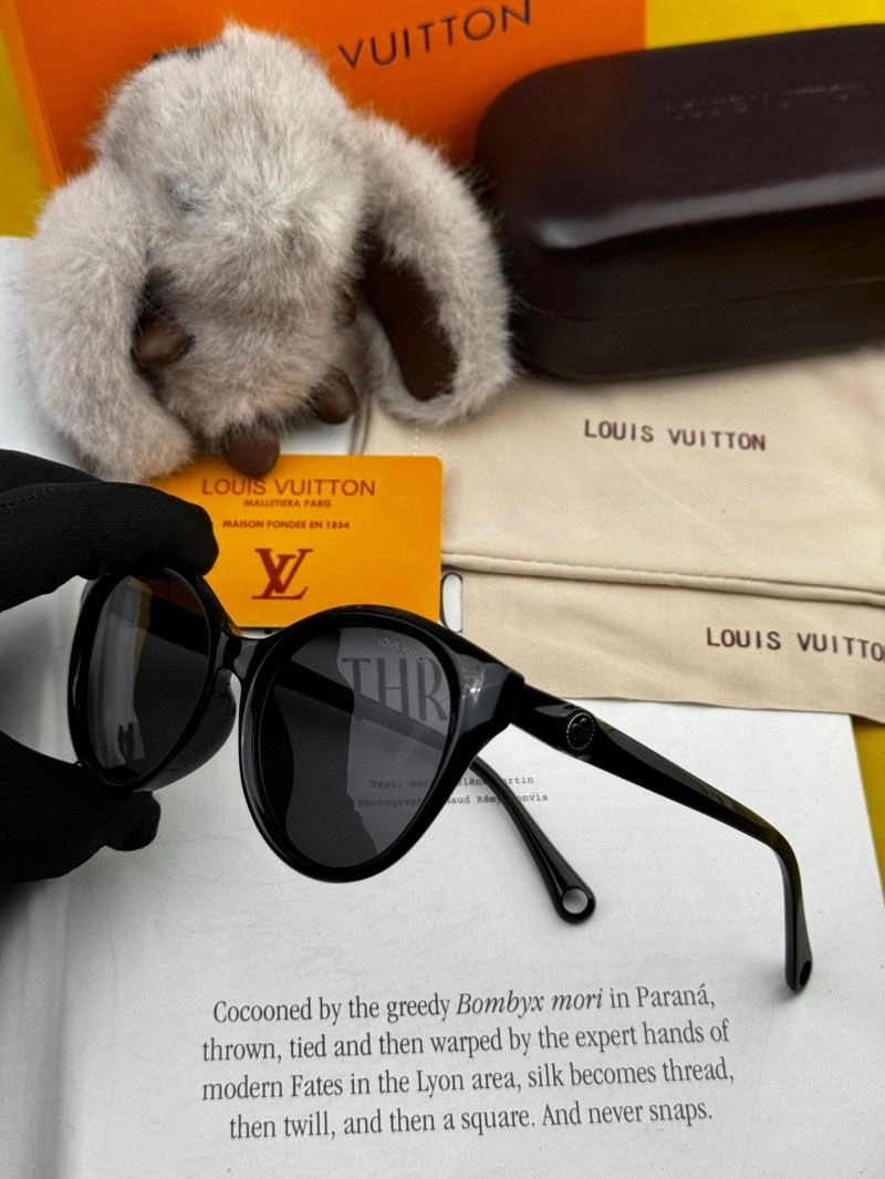 Louis Vuitton Sunglasses Affordable 281006