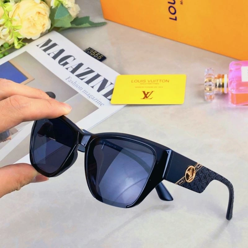 Louis Vuitton Sunglasses OdorResistant 281007
