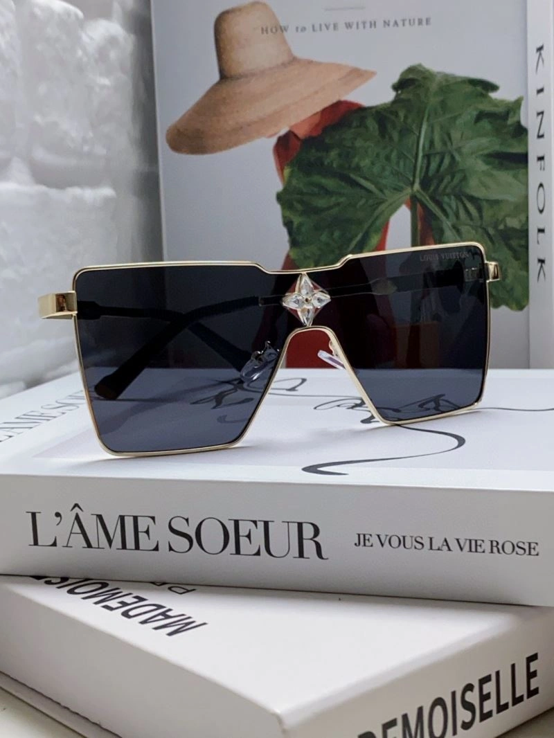 Louis Vuitton Sunglasses Bold 281005