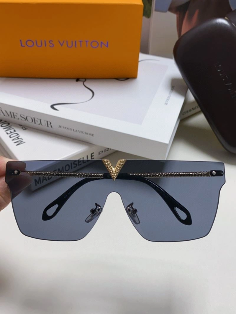 Louis Vuitton Sunglasses SunProtective 281000