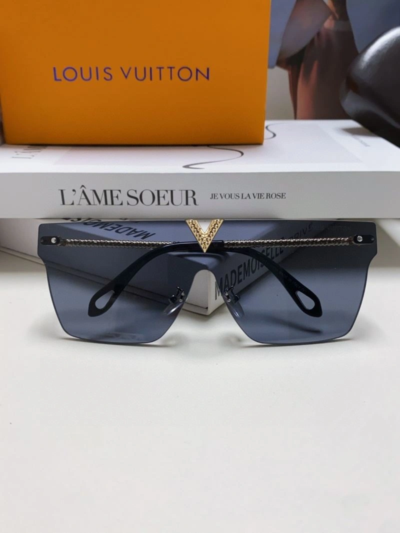 Louis Vuitton Sunglasses SunProtective 281000