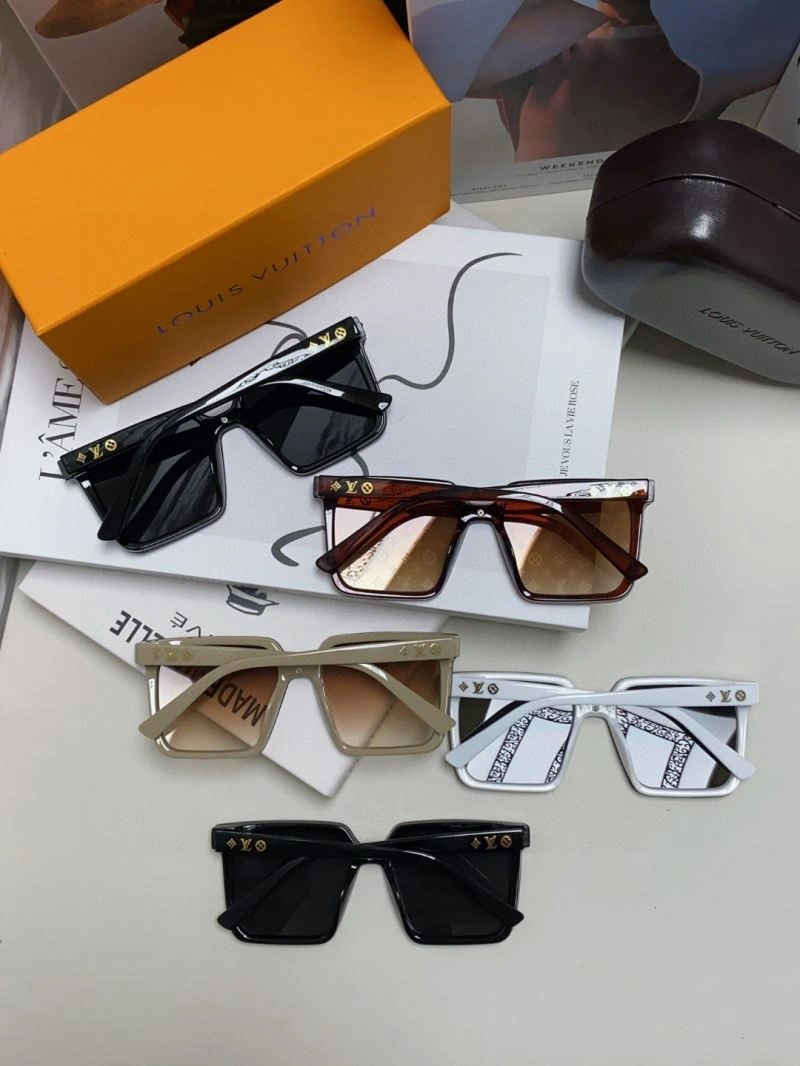 Louis Vuitton Sunglasses Elegant 280987