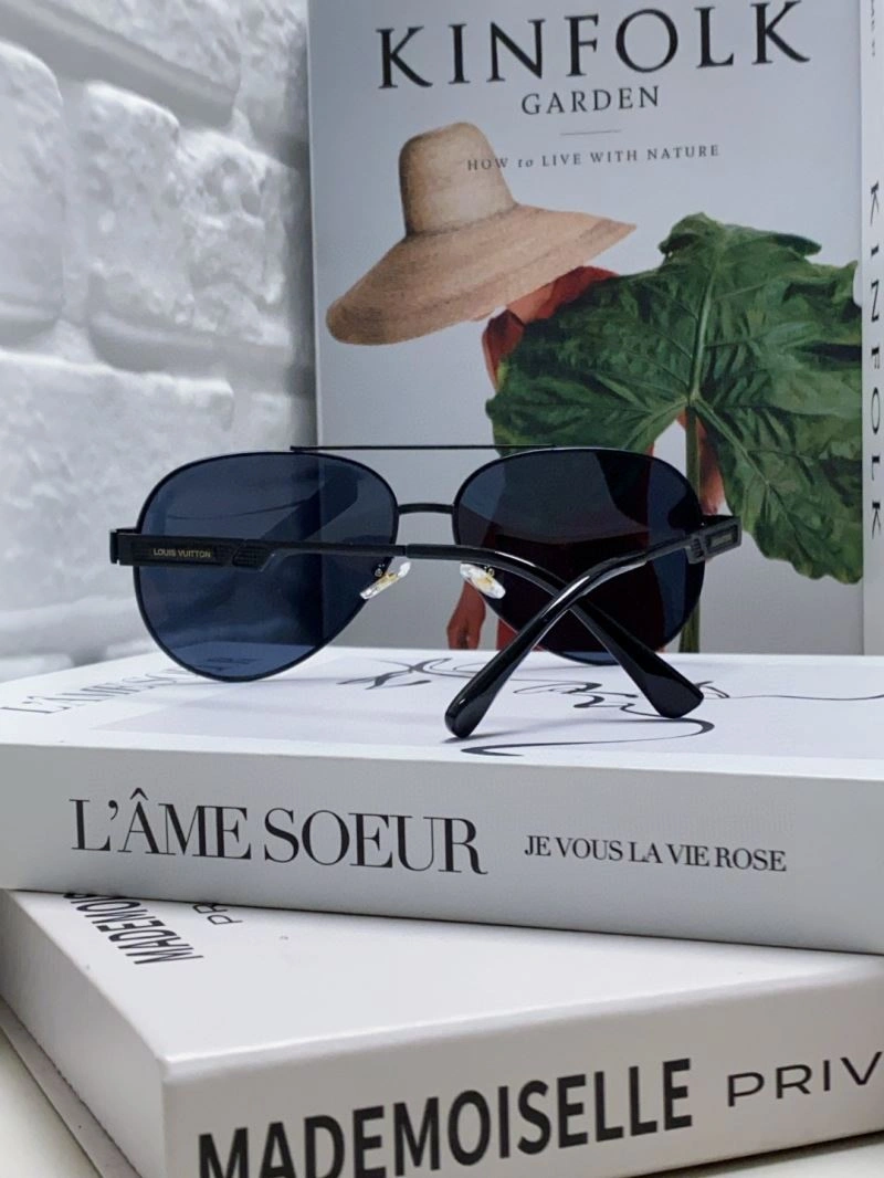 Sustainable Louis Vuitton Sunglasses 280992