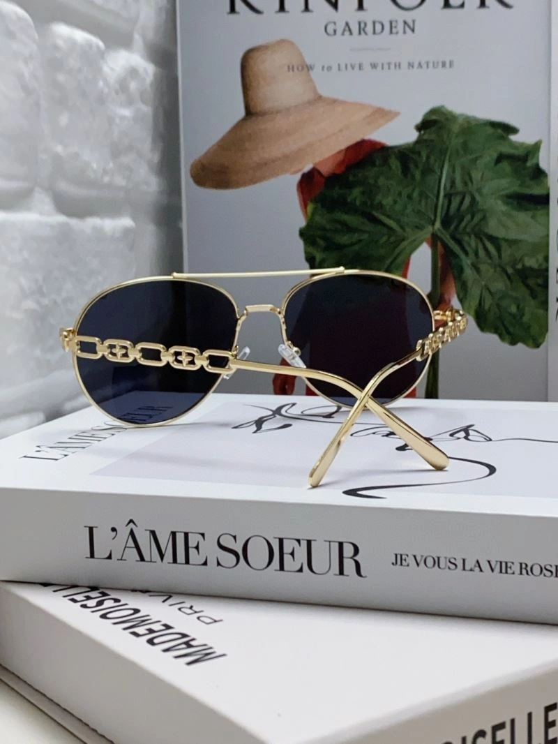 Resilient Louis Vuitton Sunglasses 280973