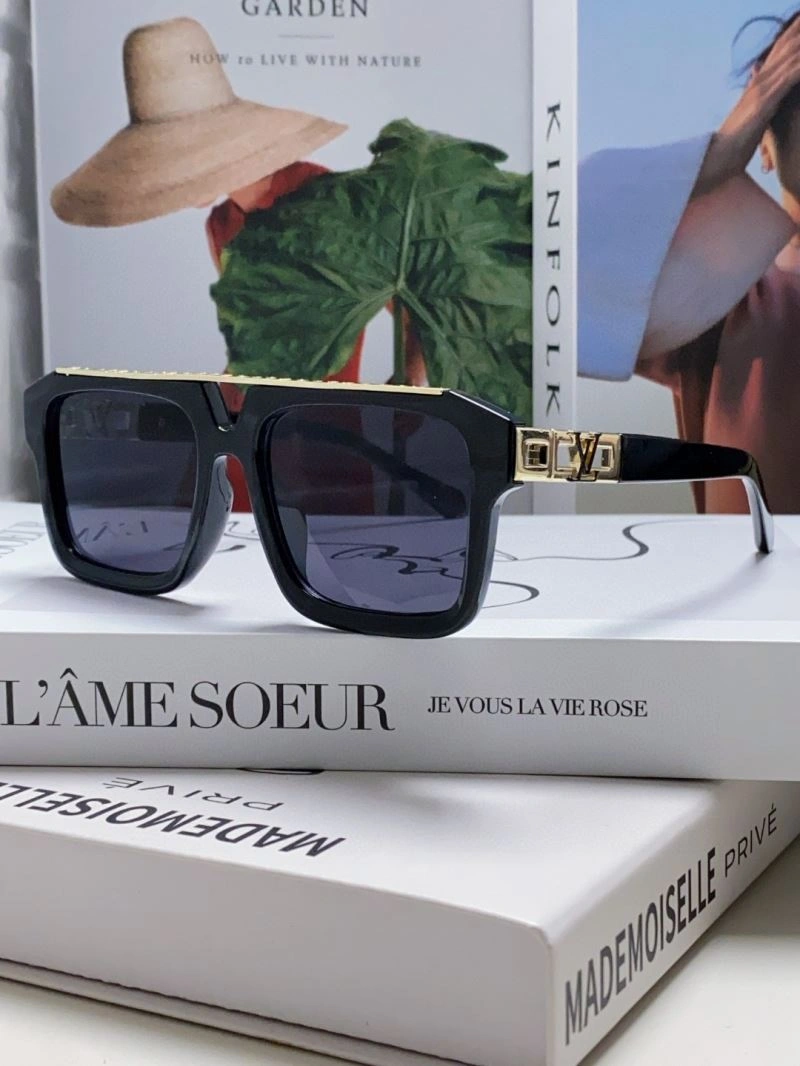 FreshLook Louis Vuitton Sunglasses 280990