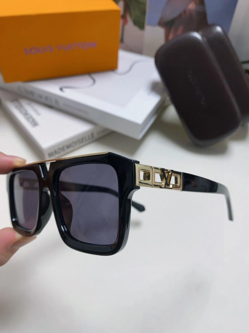FreshLook Louis Vuitton Sunglasses 280990