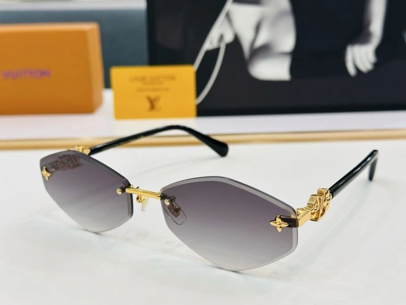 GoodFit Louis Vuitton Sunglasses 280971