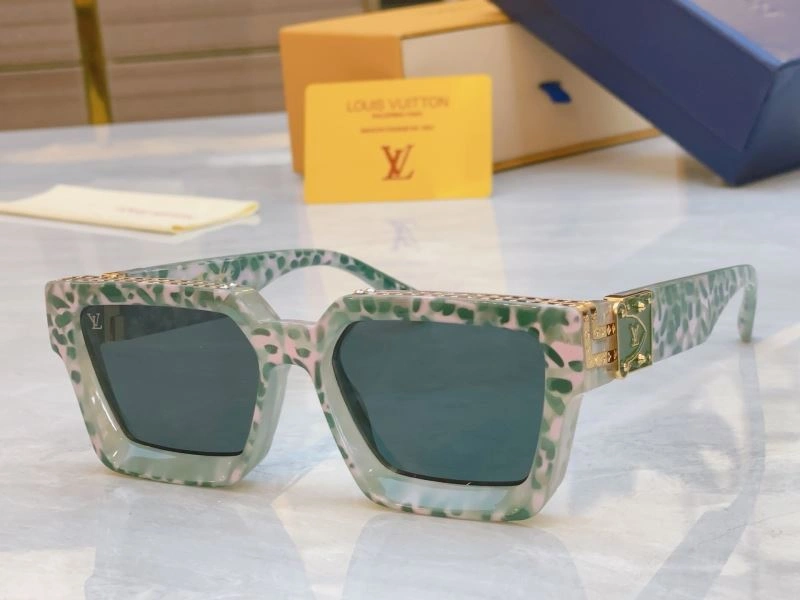 SmartChoice Louis Vuitton Sunglasses 280958