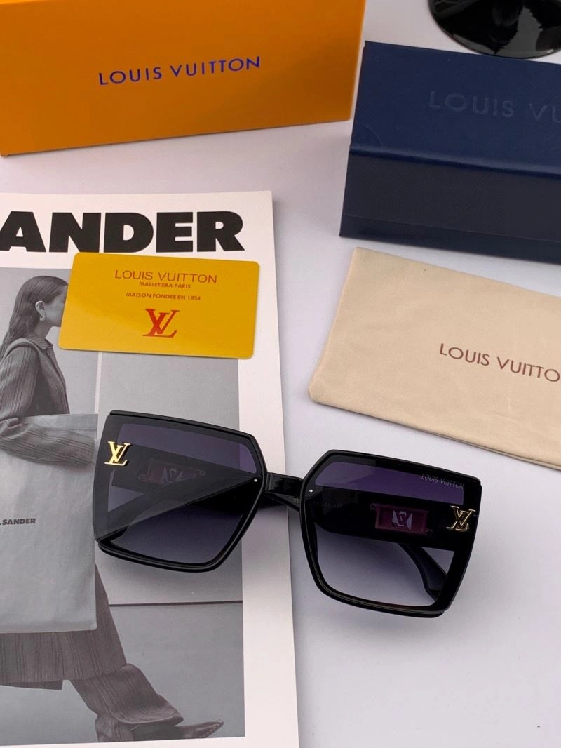 Louis Vuitton Sunglasses Durable 280957