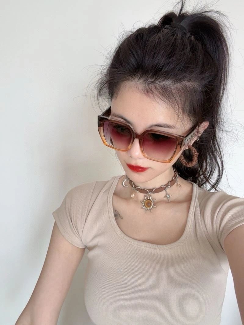 Practical Louis Vuitton Sunglasses 280942