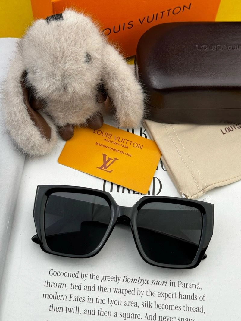 Practical Louis Vuitton Sunglasses 280942