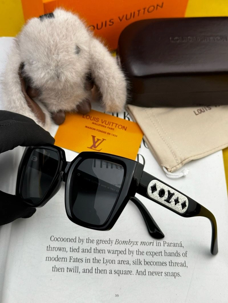 Practical Louis Vuitton Sunglasses 280942